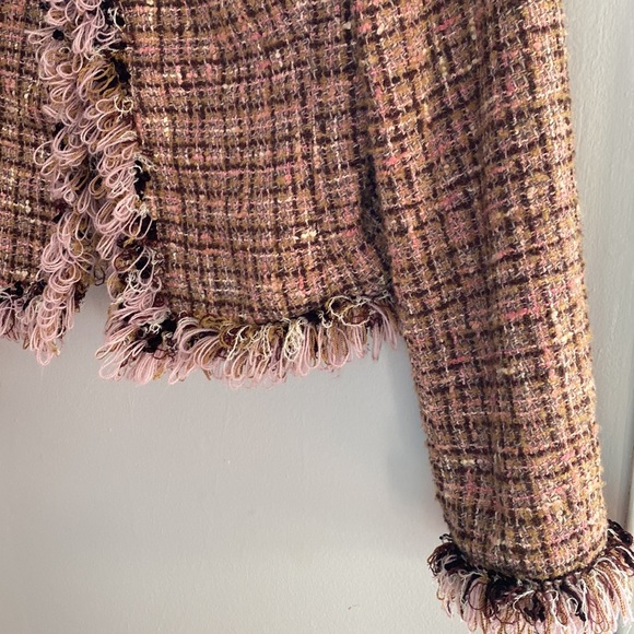 ABS by Allen Schwartz tweed blazer w/fringe accents. Size 8. Pink, tan, brown - Picture 3 of 9